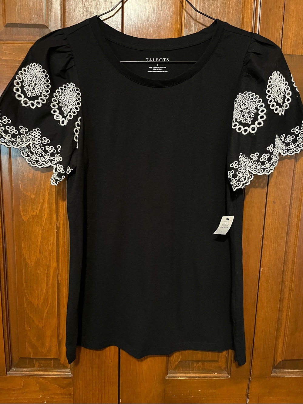 Talbots Black Top with White Embroidered Puff Sleeves Size Small